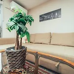 Eptalofos Loft Διαμέρισμα
